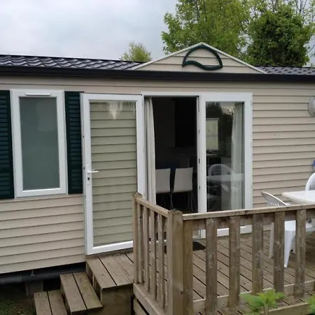 Les Vertes Feuilles 퀜드