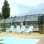 Les Vertes Feuilles Parque de Campismo *