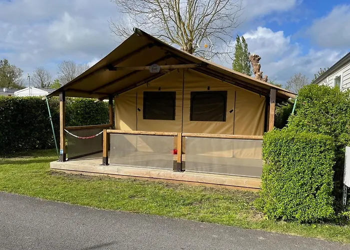 Les Vertes Feuilles *