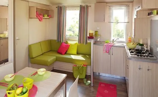 营地 Les Vertes Feuilles *