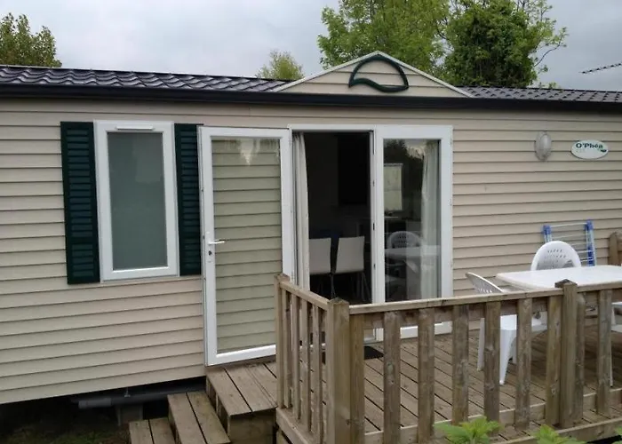 Les Vertes Feuilles 康村